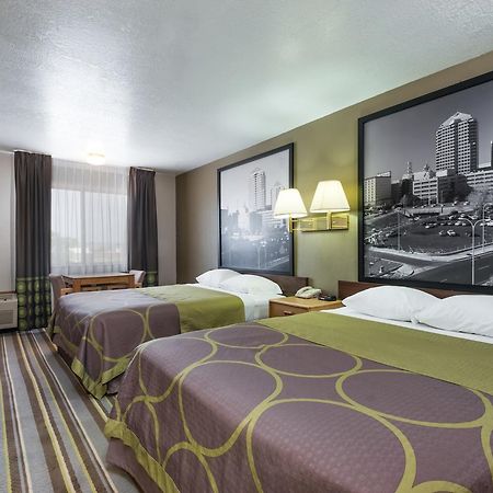 Super 8 by Wyndham Bernalillo Hotel Eksteriør billede